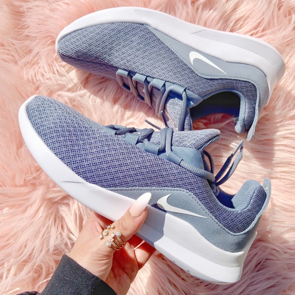 Nike Shoes - New Nike Viale Women’s Running Sneakers